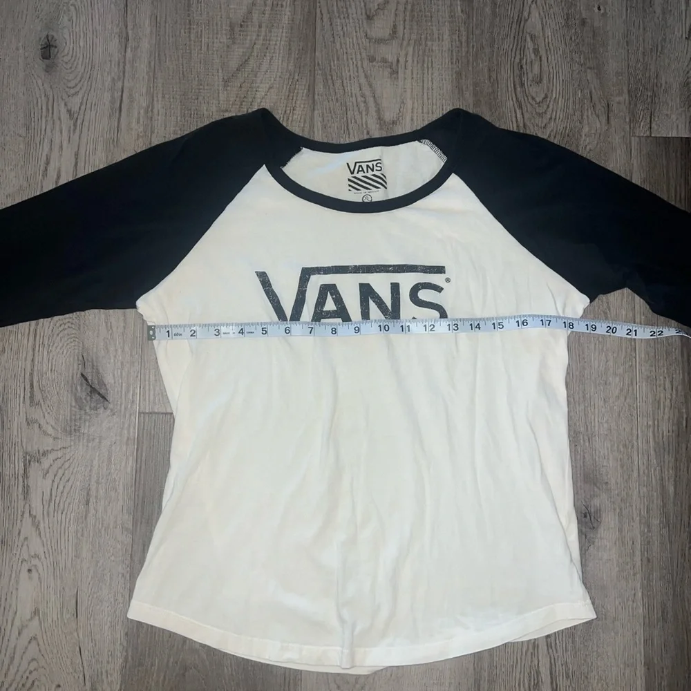 VANS Raglan Tee - Picture 10 of 11